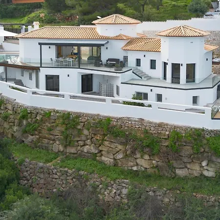 Villa Anna Y Emma By Aguilarent *